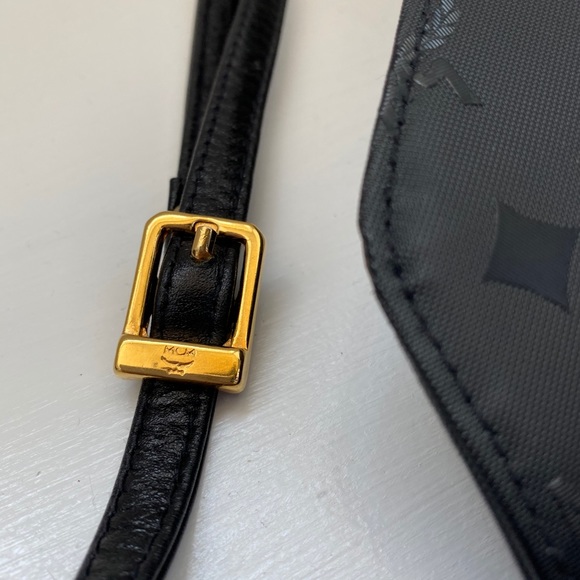 Vintage MCM Two way Envelope Clutch/Sling Bag - Picture 5 of 8